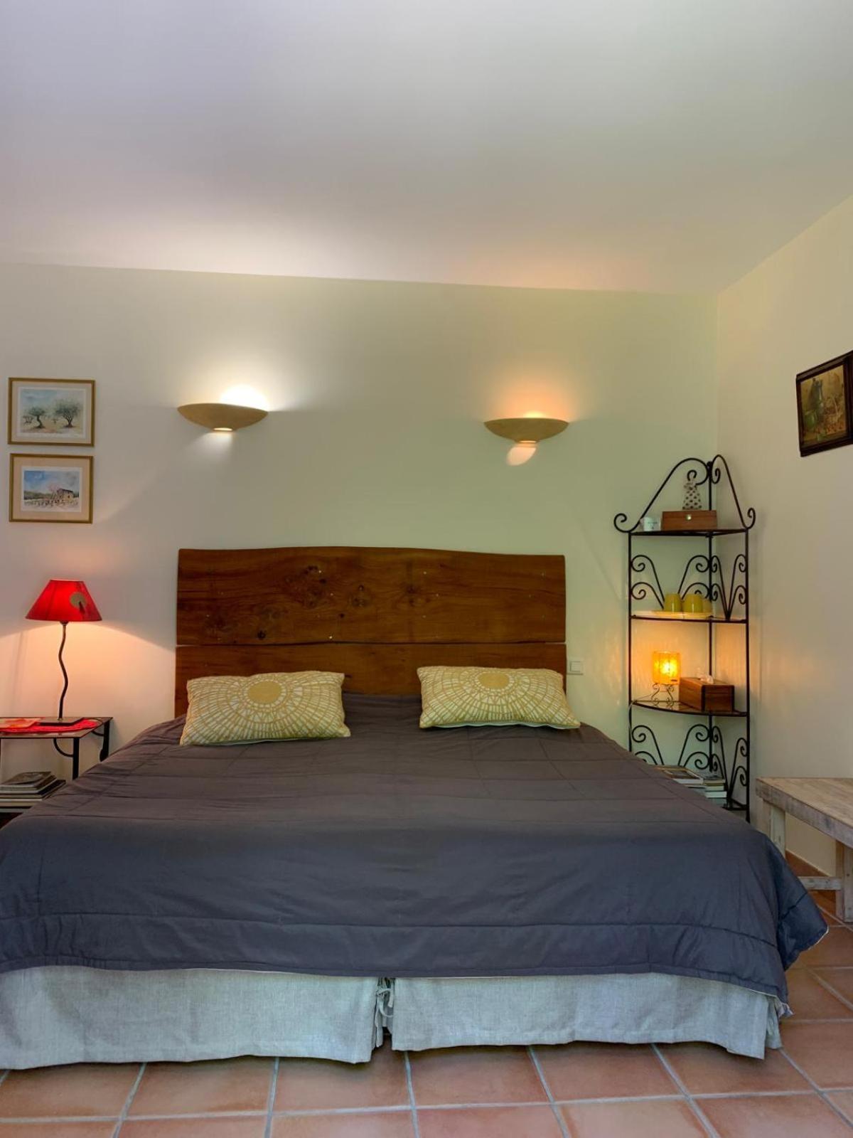 Chambres D'Hotes "La Nesque" Venasque Bagian luar foto